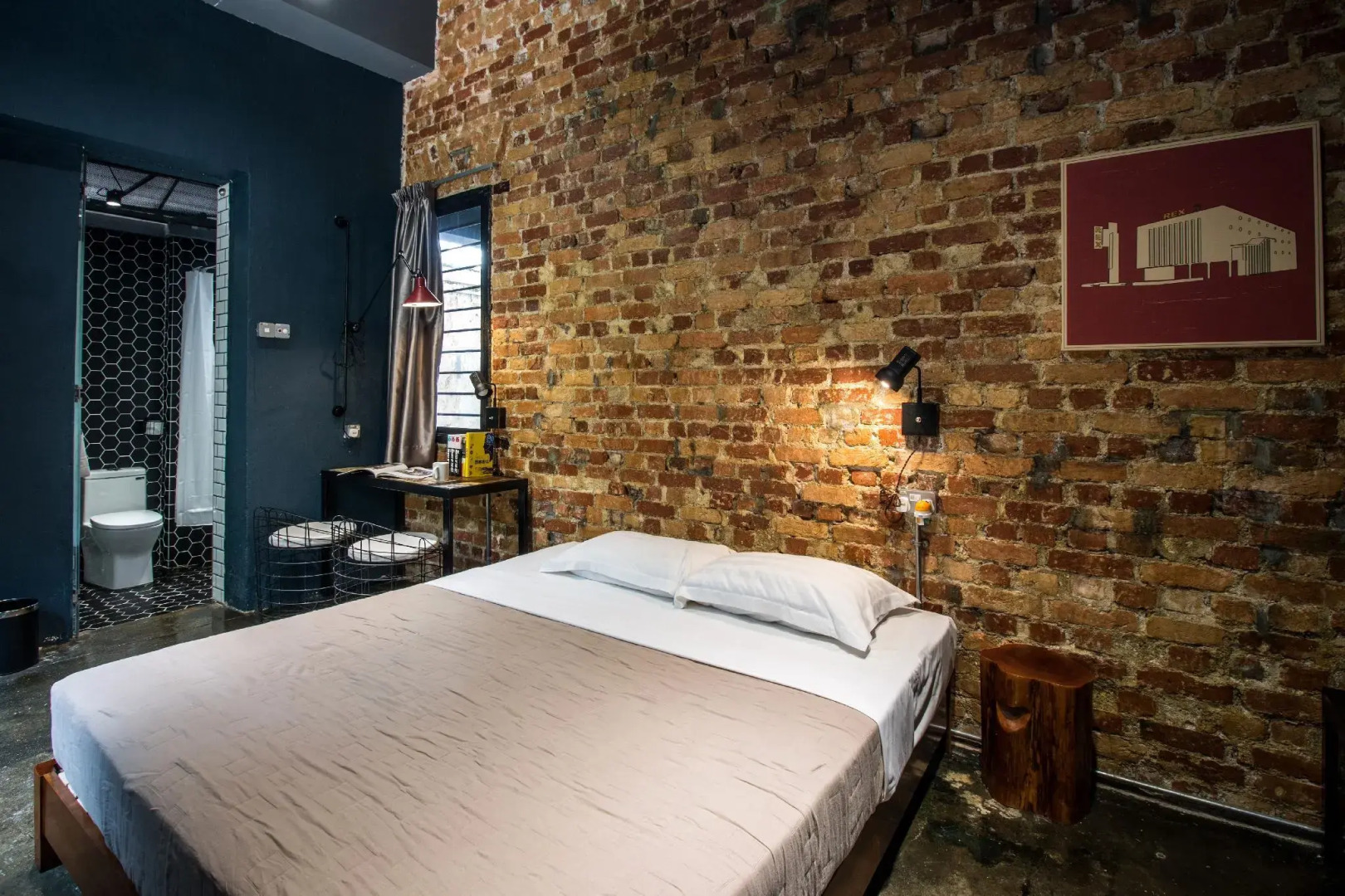 The Brownstone Hostel & Space