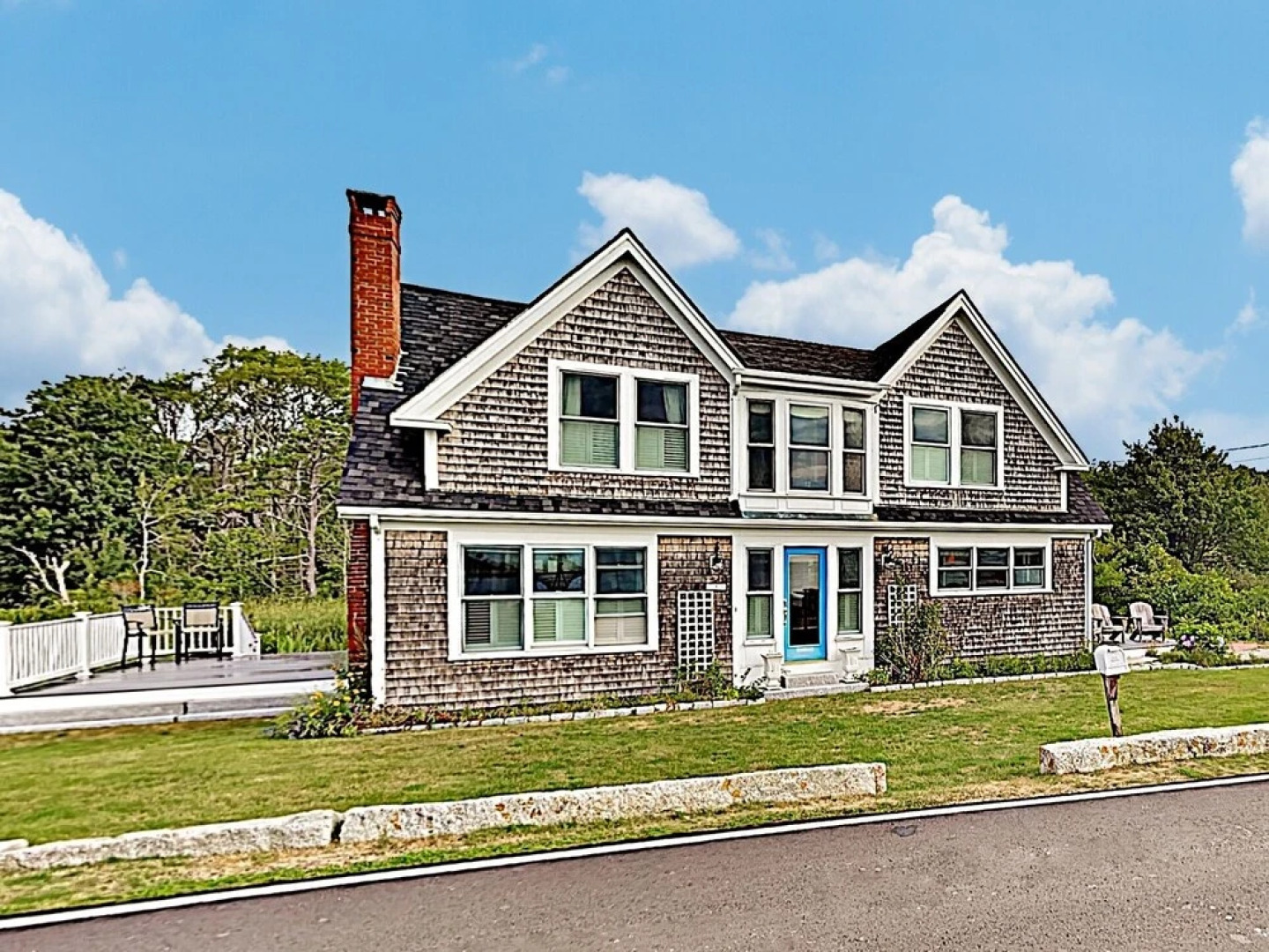 New Listing! Curtis House On The Cove 3 Bedroom Cottage