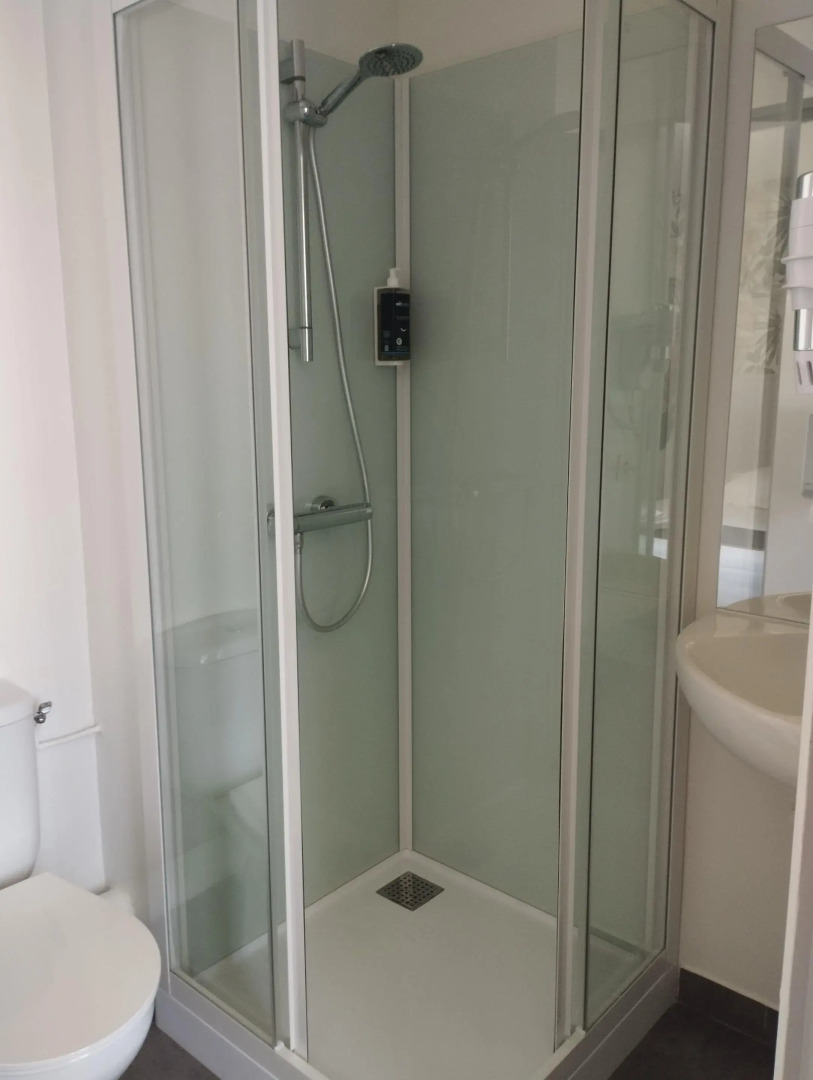 Brit Hotel L'Arrivée Guingamp