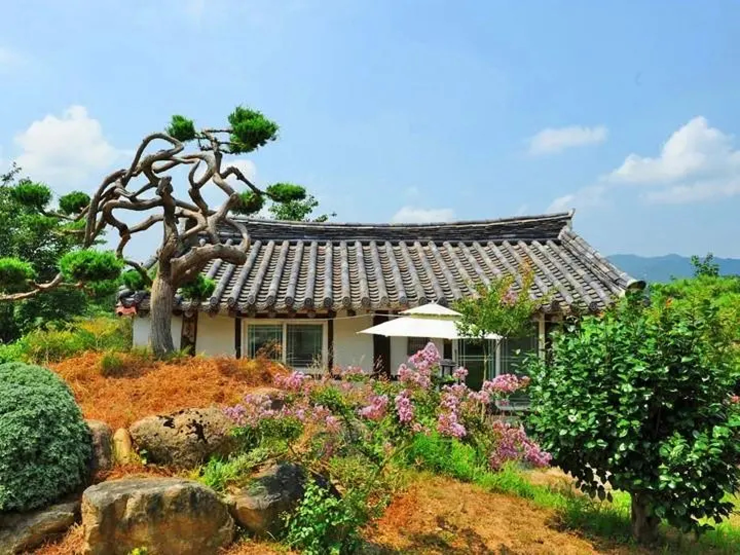 Haenam KkoKko Pension