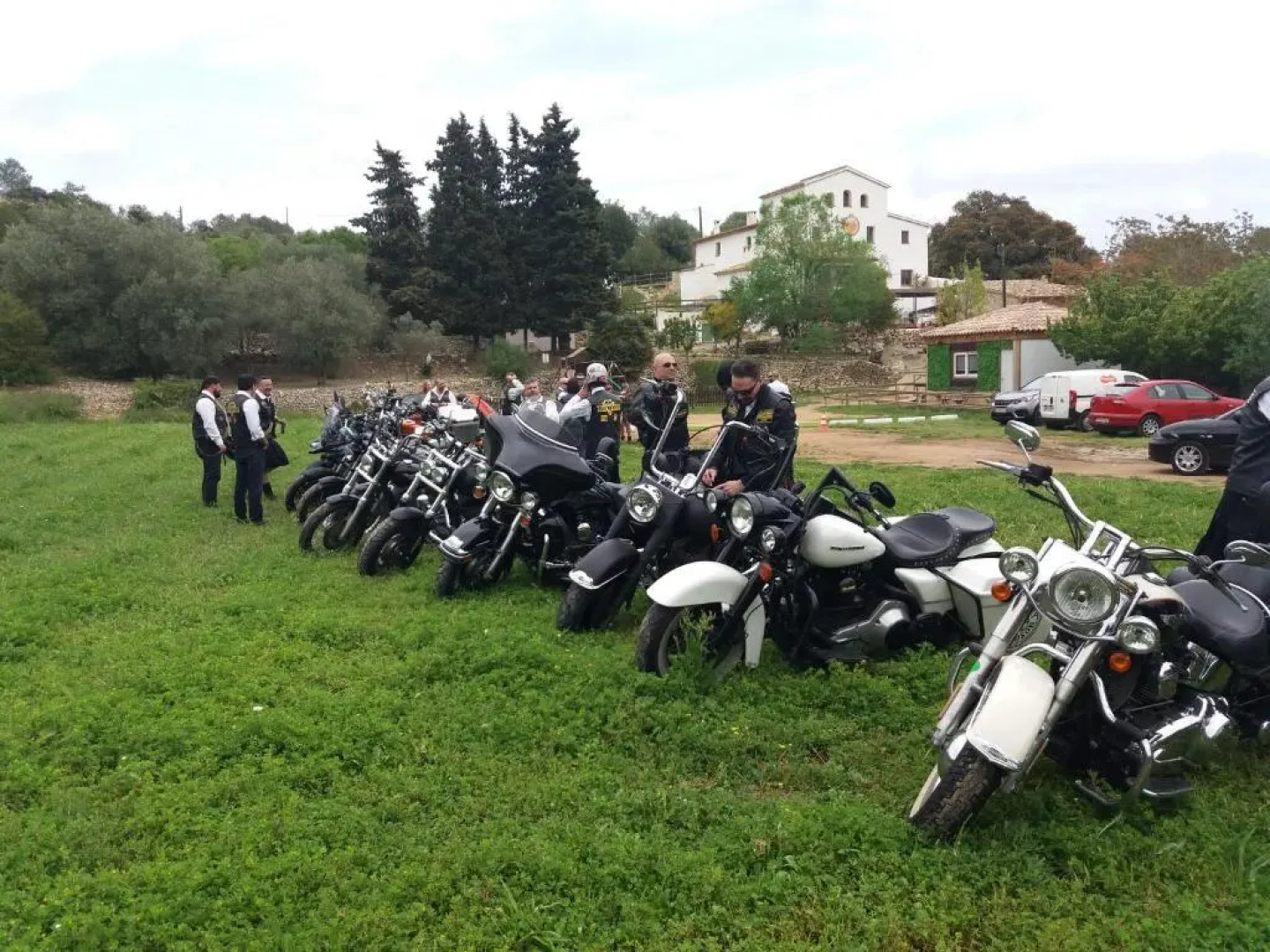 Masía Cal Simó Reservas de 1 a 4 burbujas de 6 pers de convivencia y extensivas