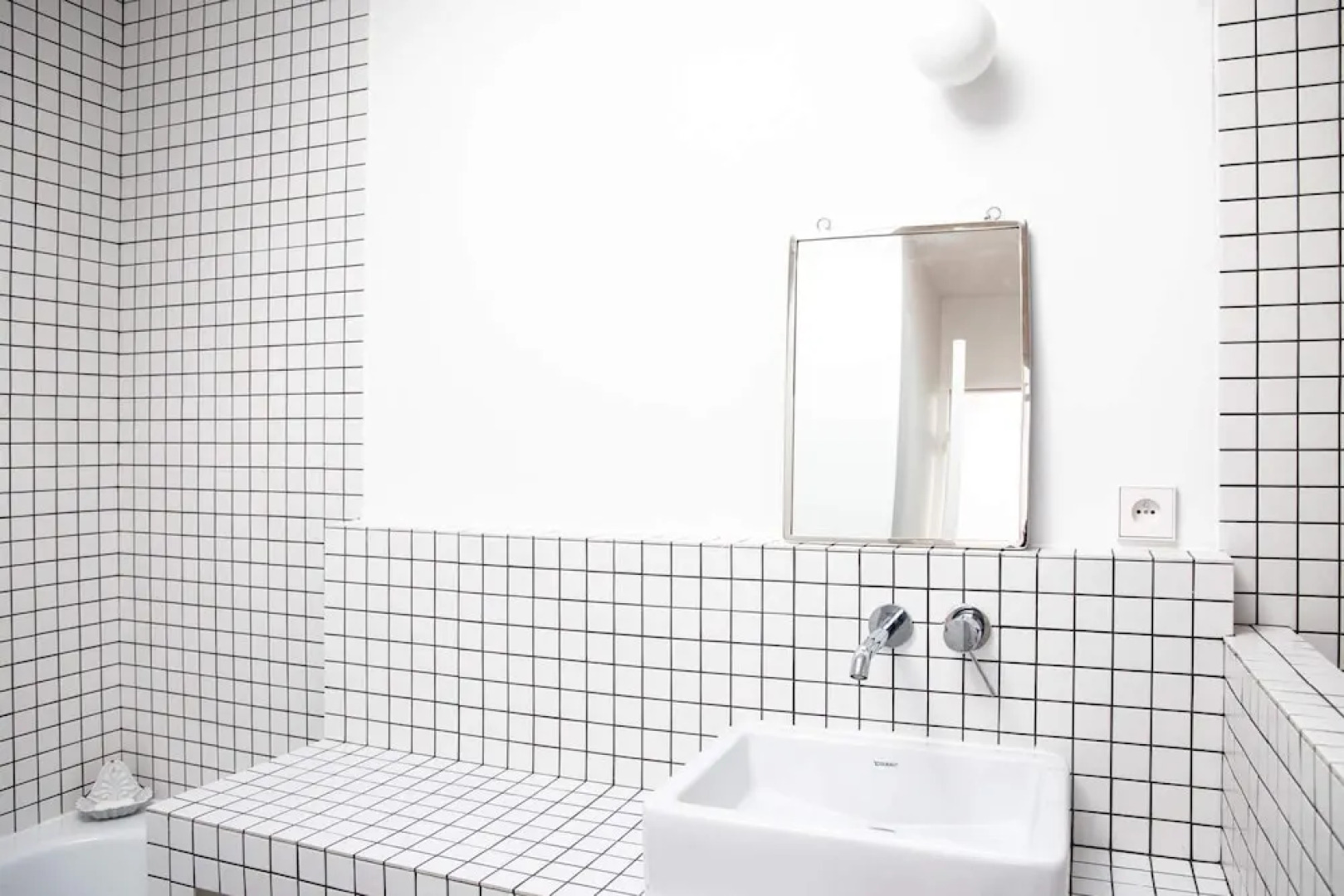 Loft With 4 Bedrooms, Terrace, Very Close to Paris