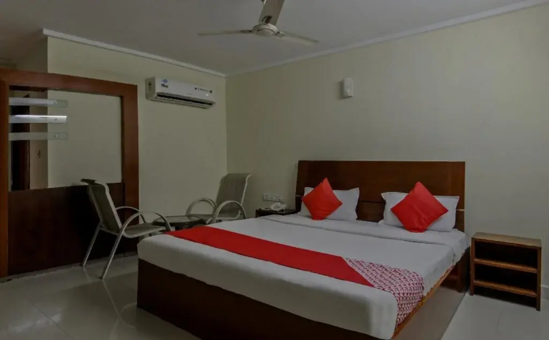 Hotel Zai Silverline Residency