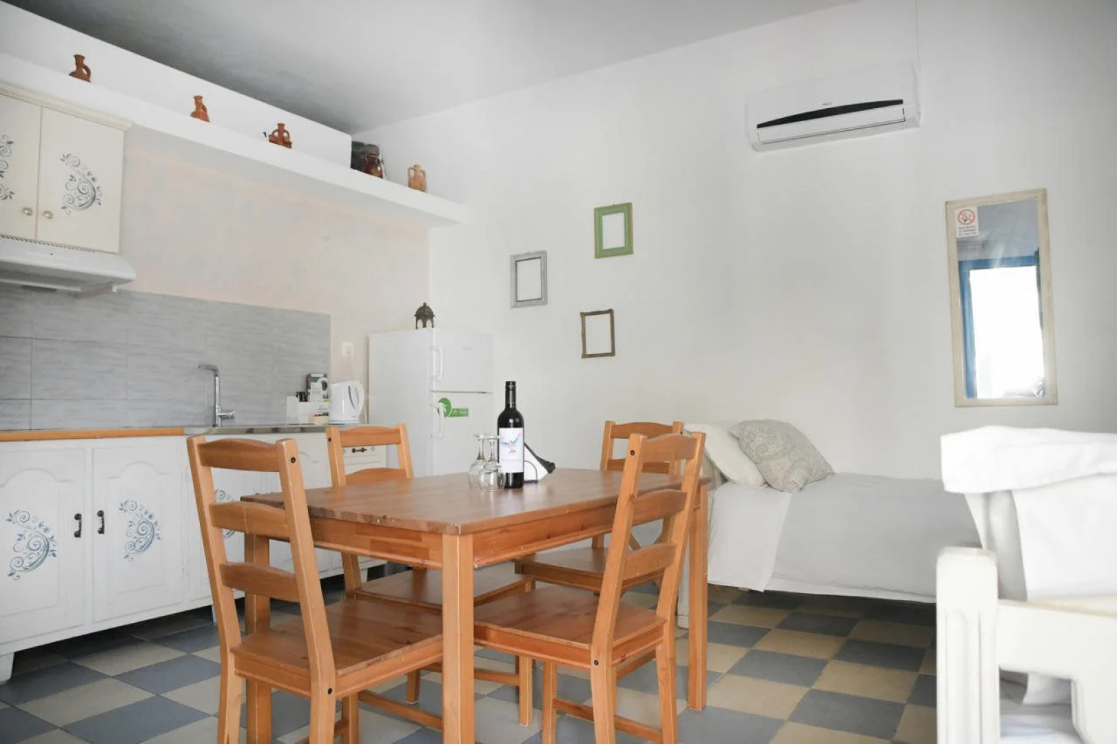 Panorama Studios & Apartments