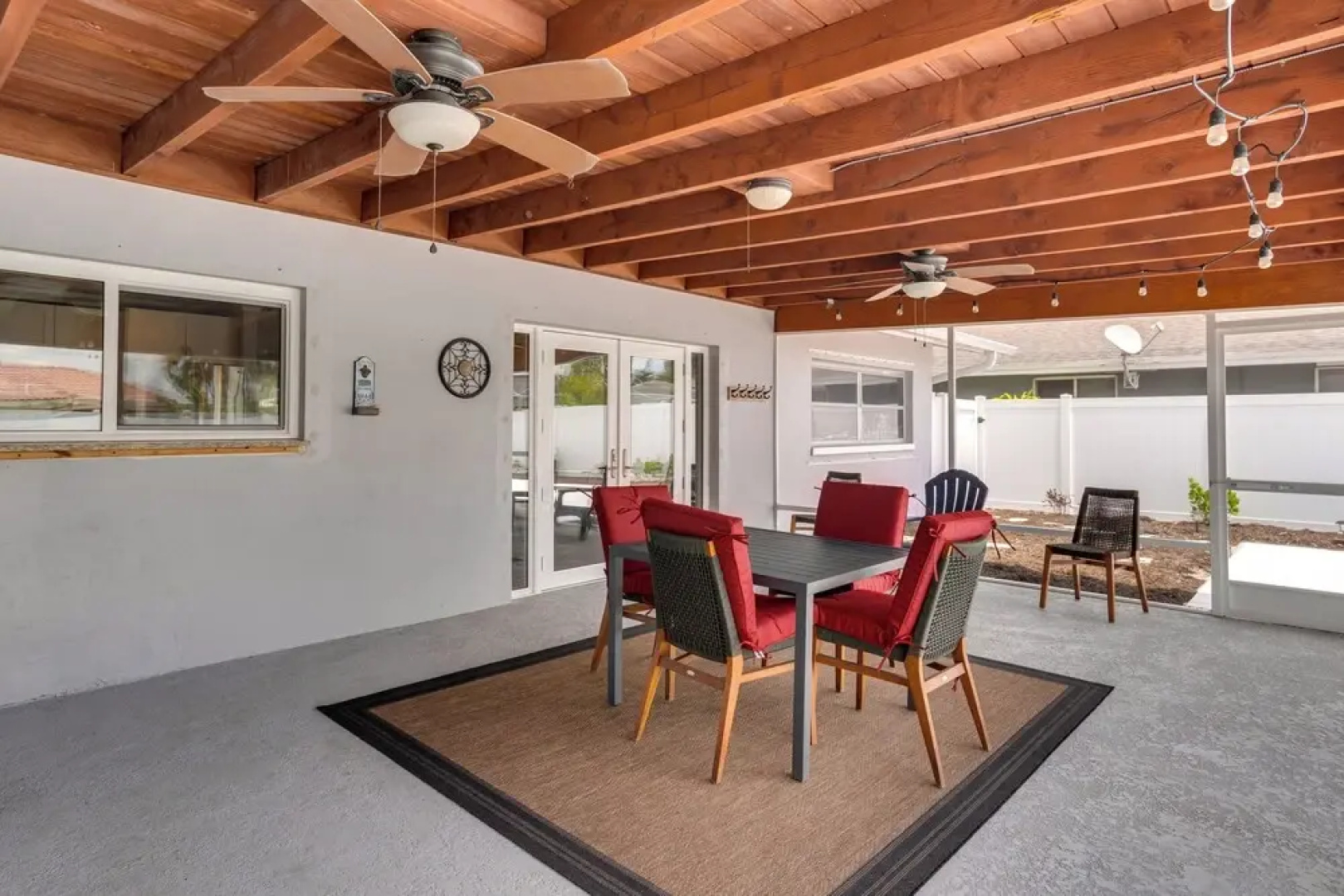 Pool & Screened-in Patio: Tropical Florida Abode
