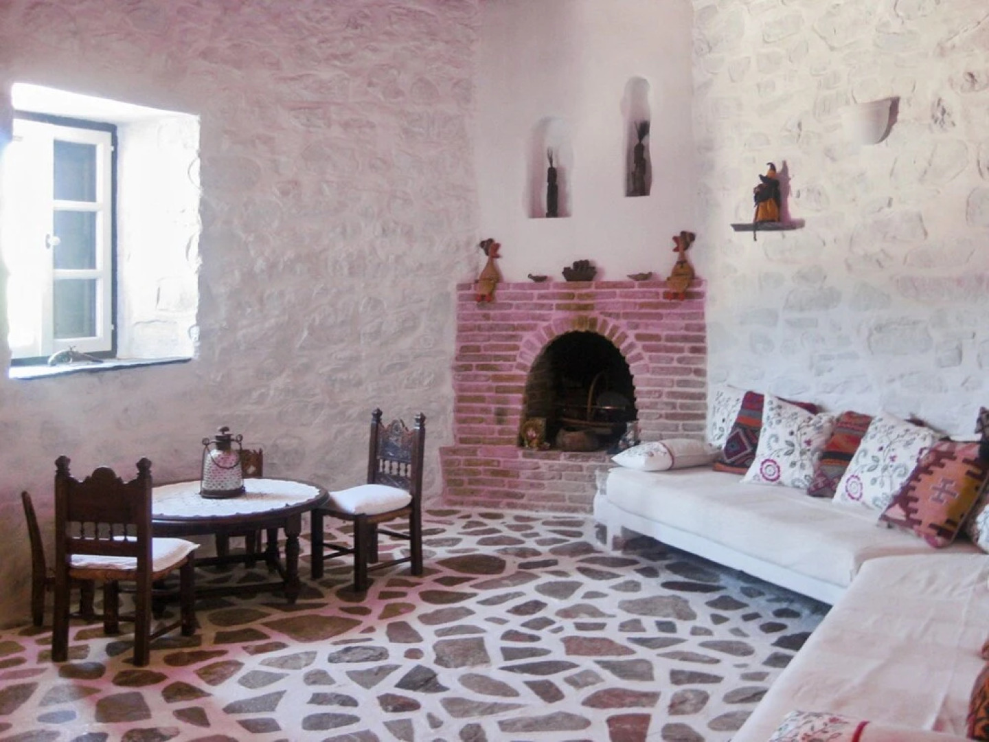 Enchanting Island House on Syros Island, Chroussa Village Surrounded b