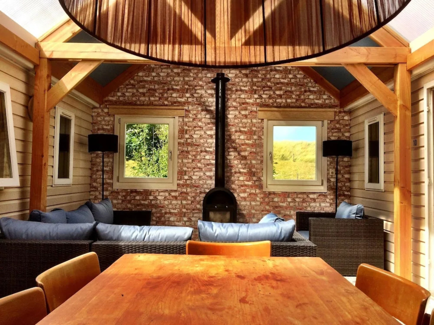 Comfy Chalet With Micro-wave, Near the Wadden Sea