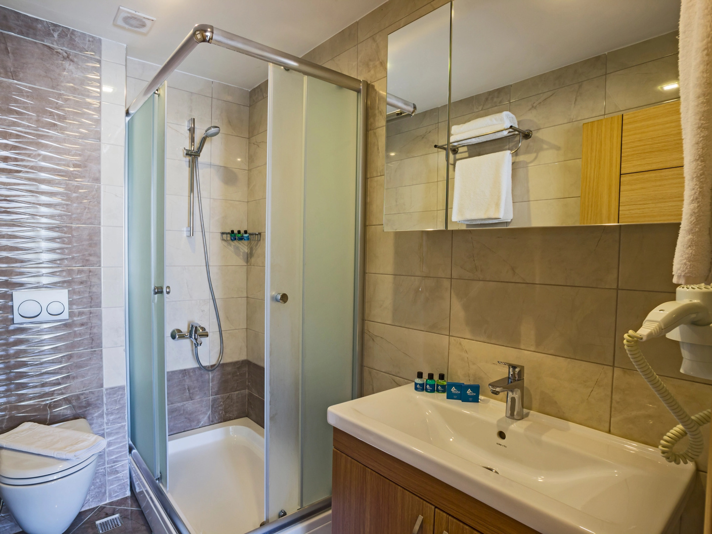 Alesha Suite