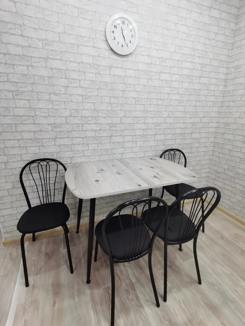 Сутки как дома на Трегубенко, 58