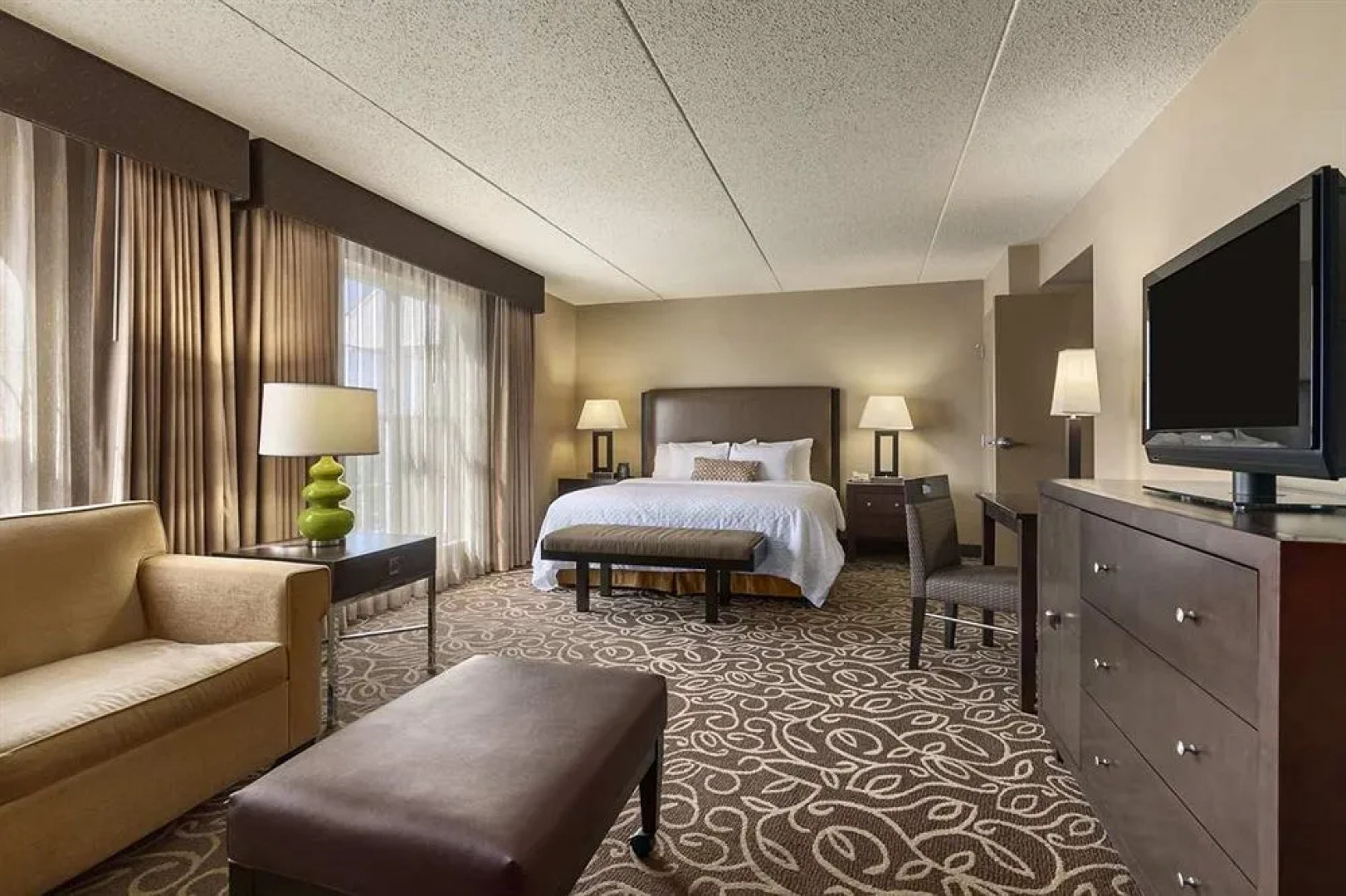 Embassy Suites by Hilton Pittsburgh International Airport