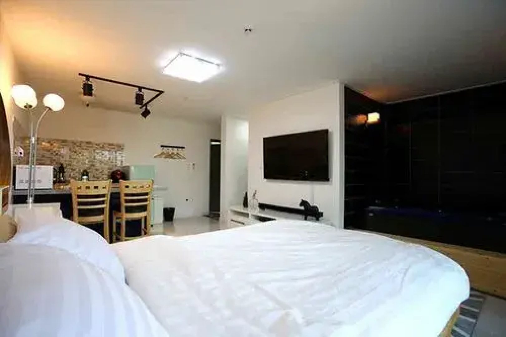 Yesu Nochedelmar Pension