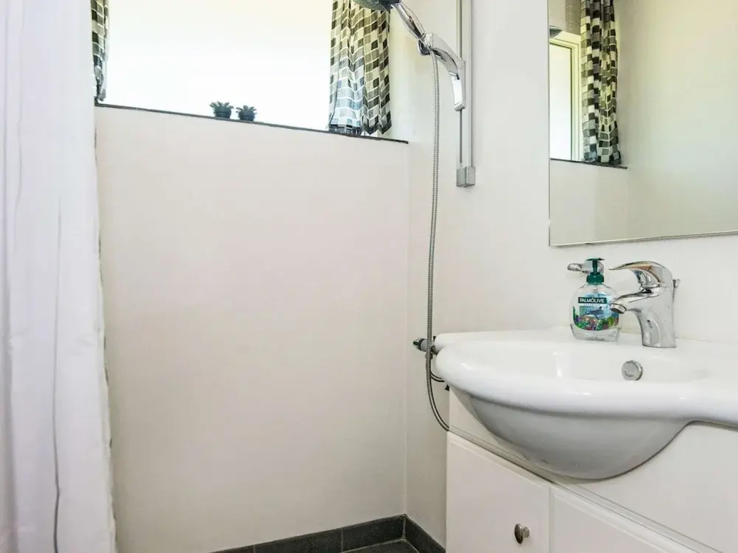 6 Person Holiday Home in Tarm