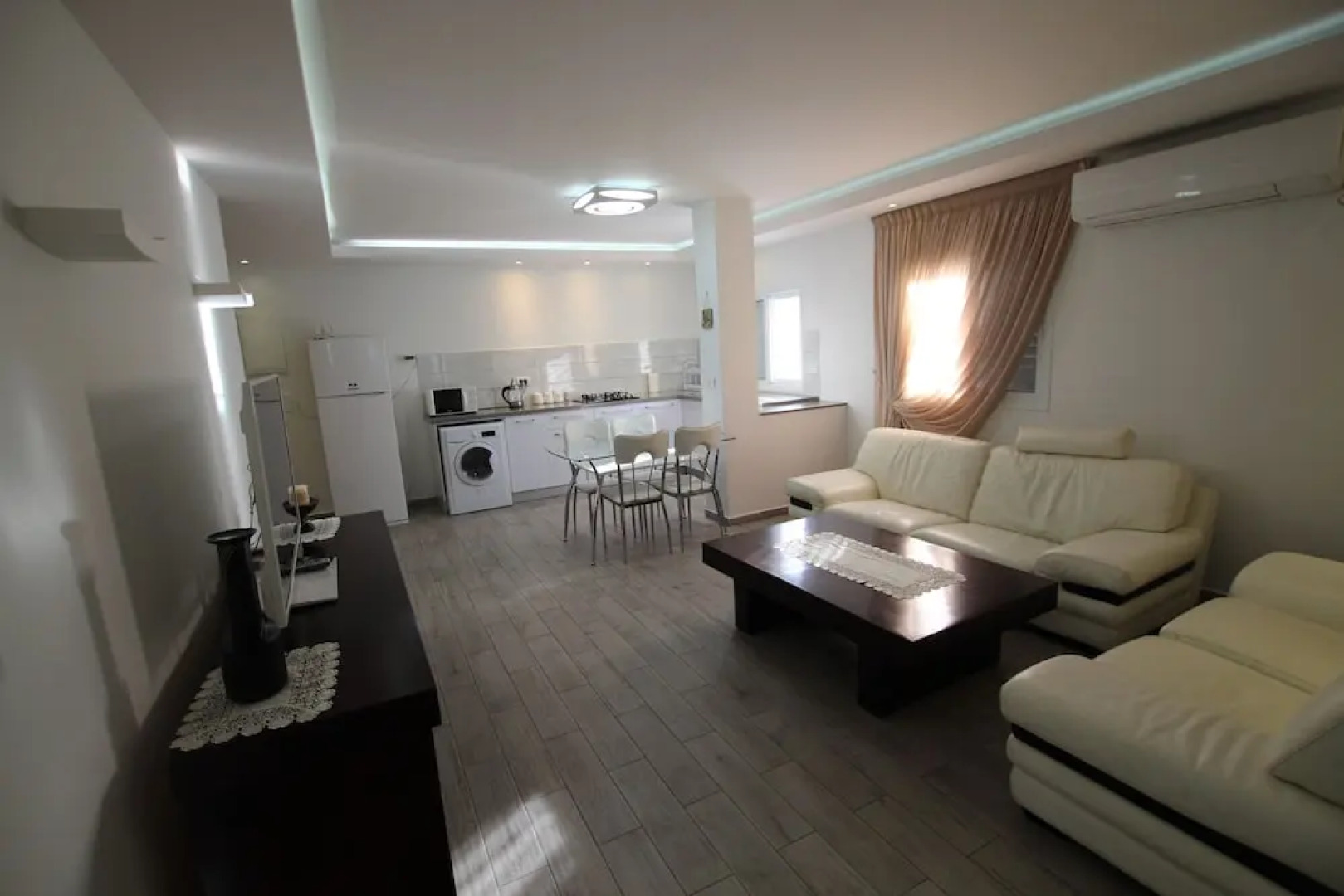 The Seasons Beach Apartment 2