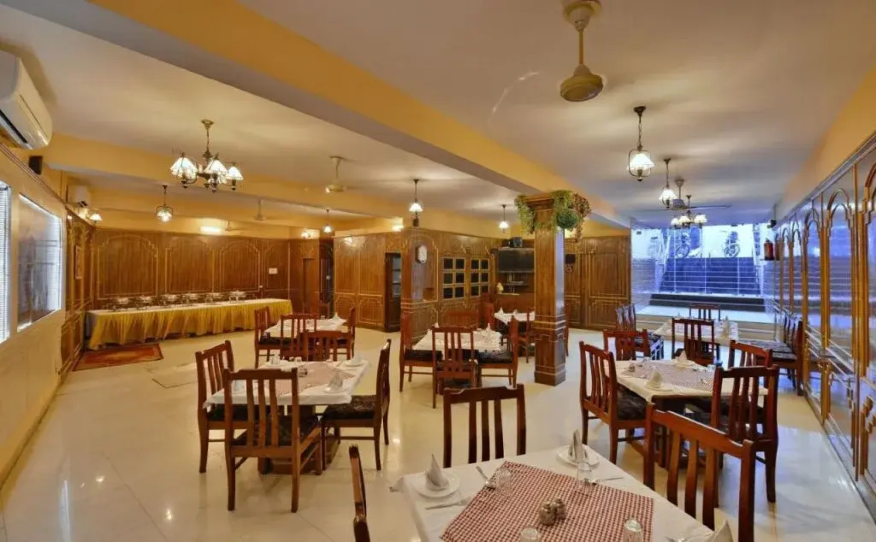 Godwin hotel