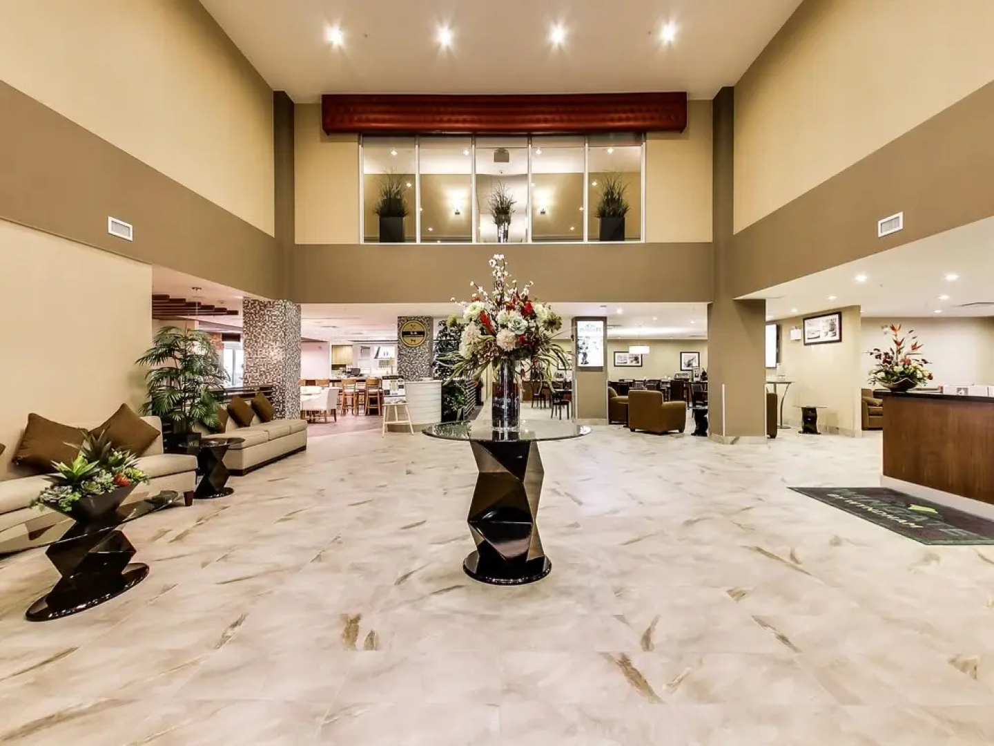 Revolution Hotel