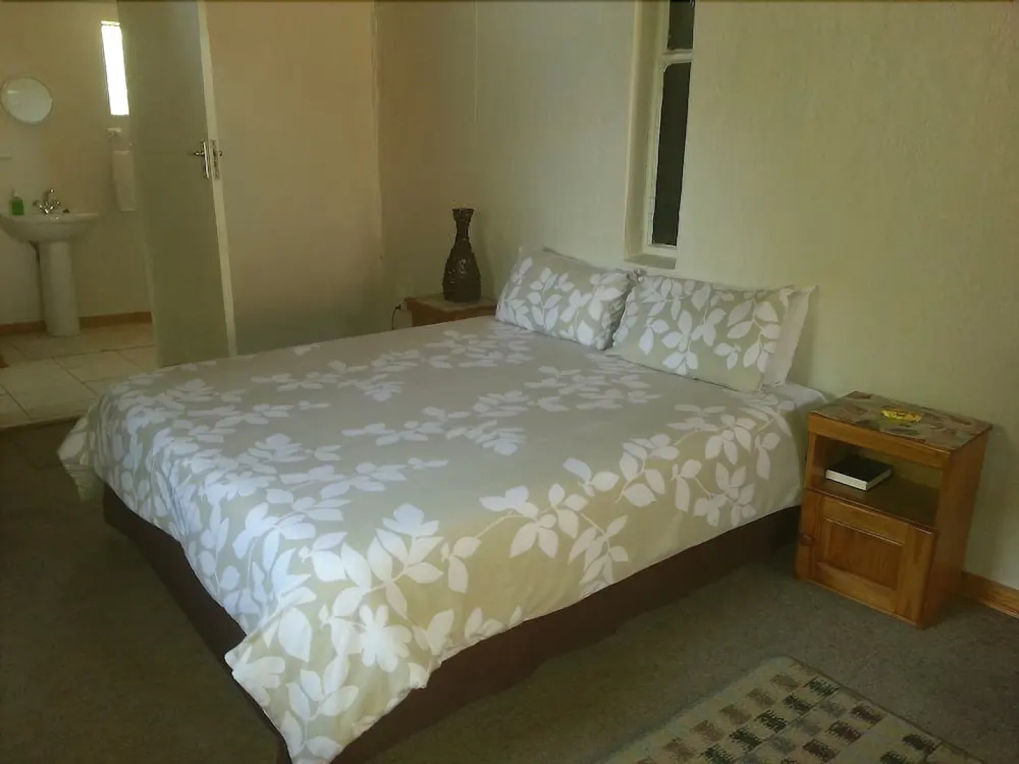 Windchime Guest Manor