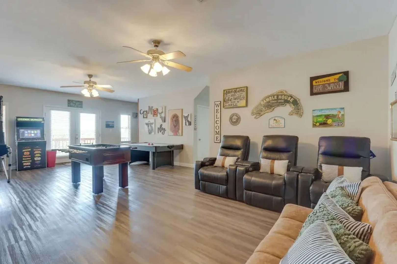 Beaver Lake Home w/ Game Room, Boat Slip & Views!