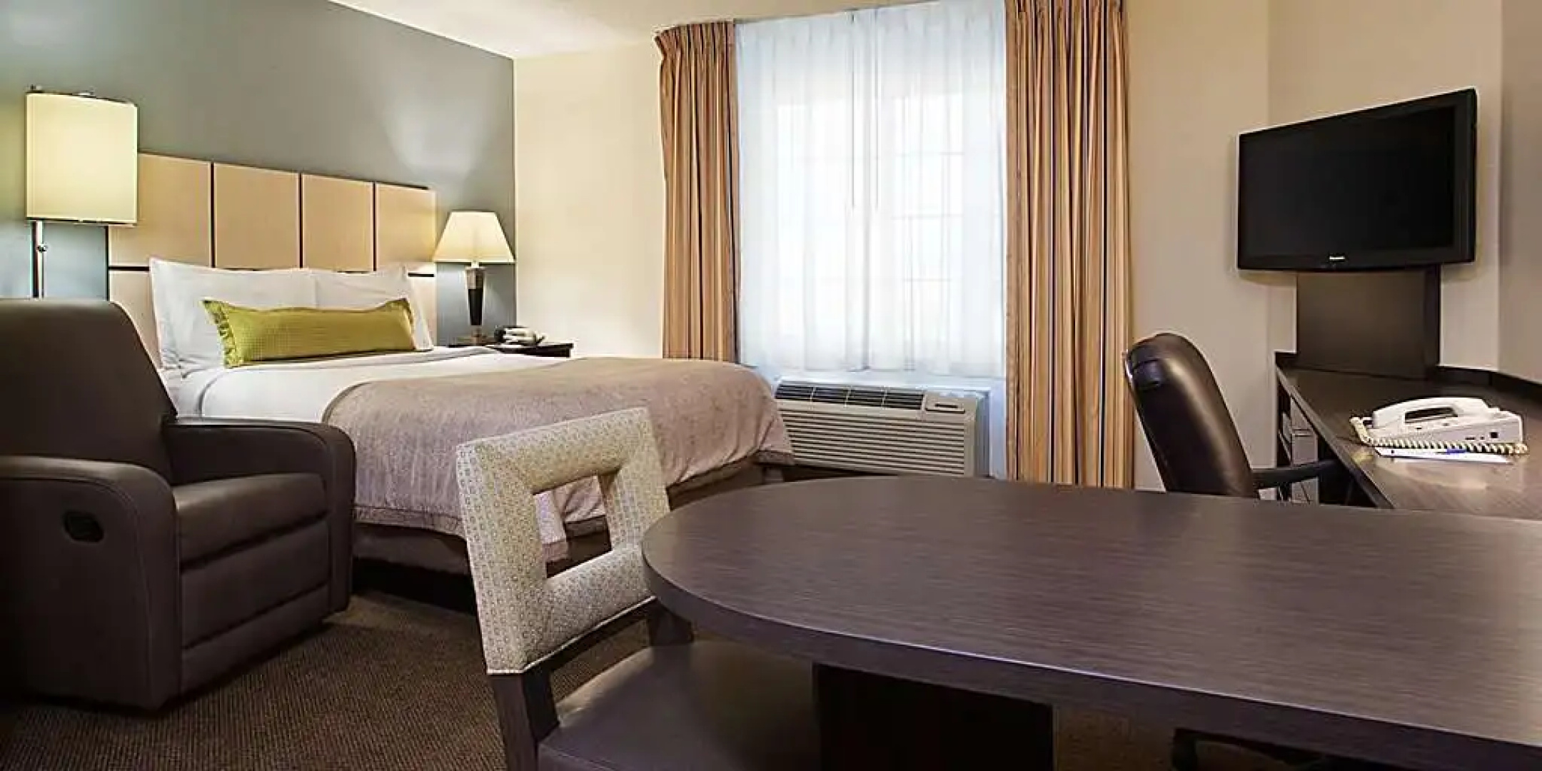 Sonesta Simply Suites Jacksonville