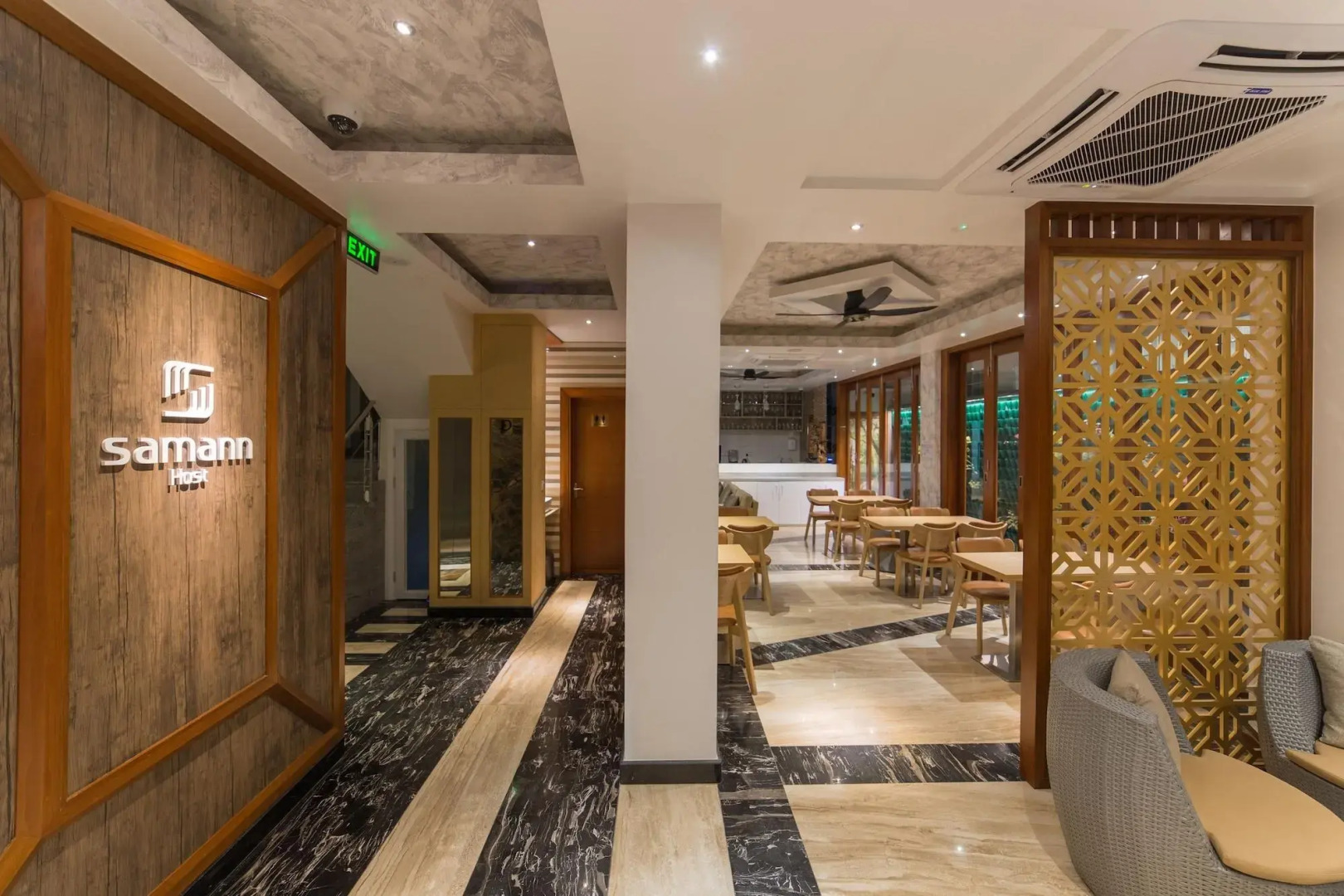 Отель Samann Host