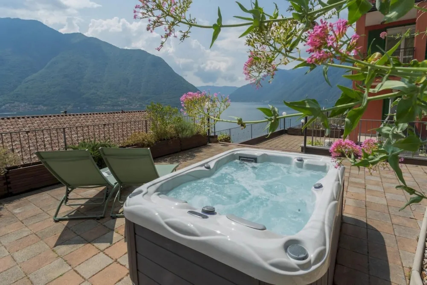 Blue Bliss Apartment