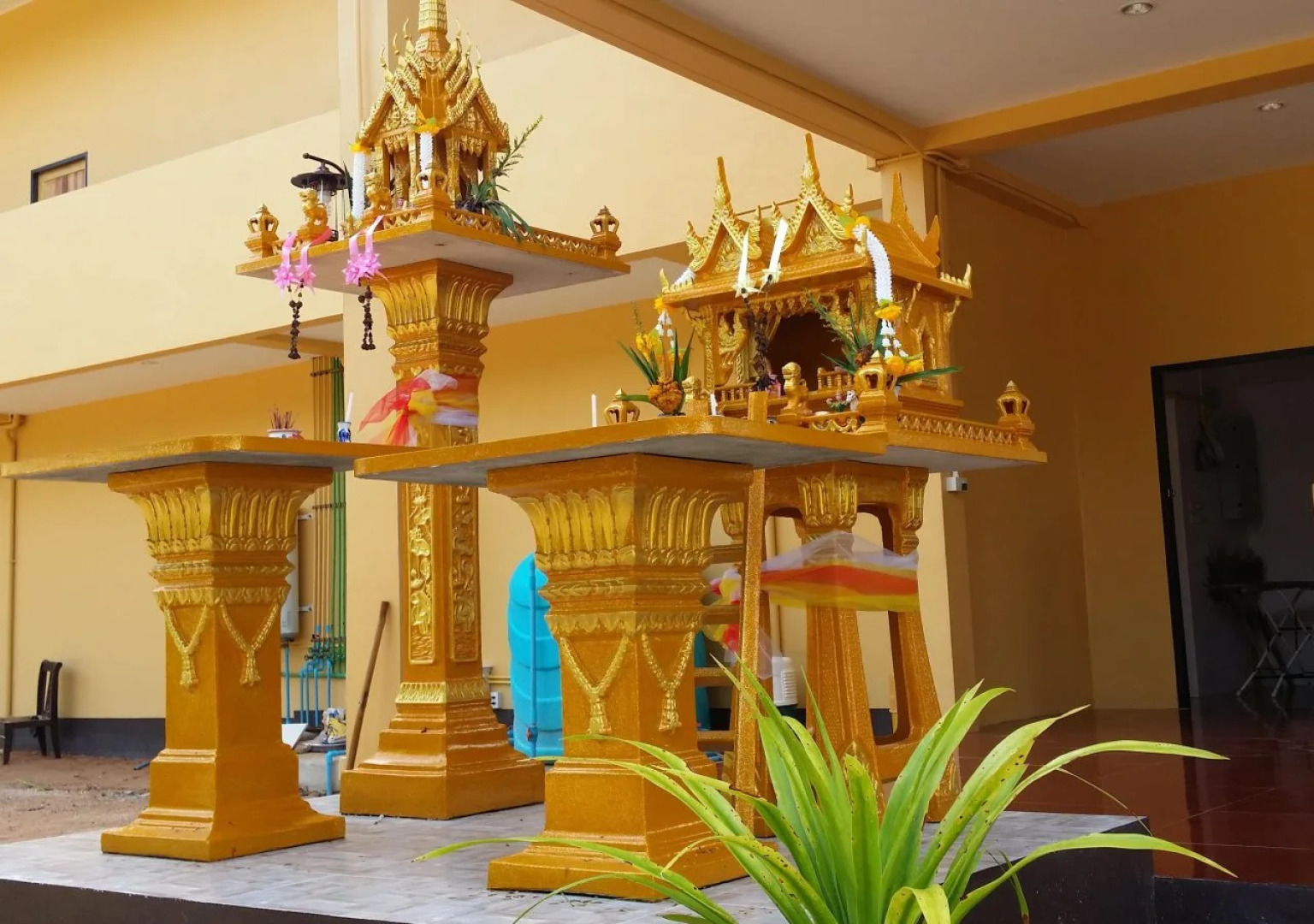 Summer House Resort 2