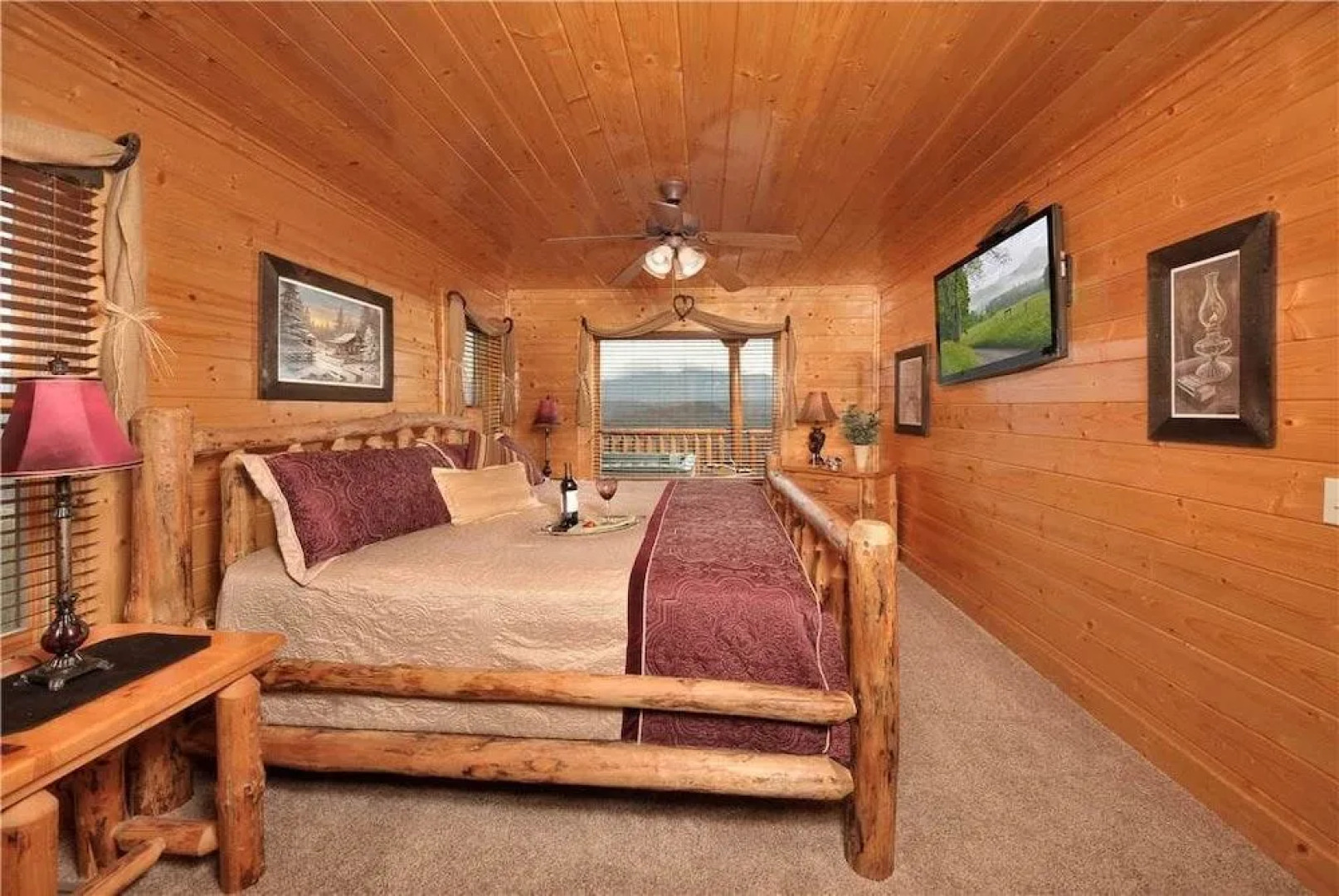 On Eagle's Wings - 2 Br cabin by RedAwning