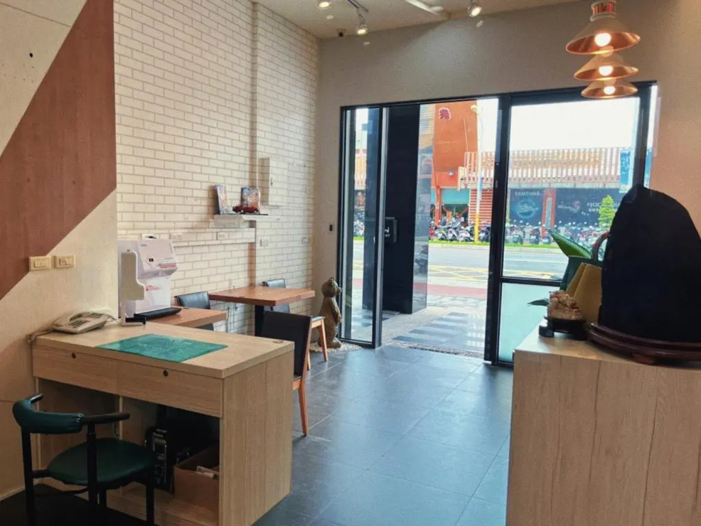 Bravo Ling Jing Hotel