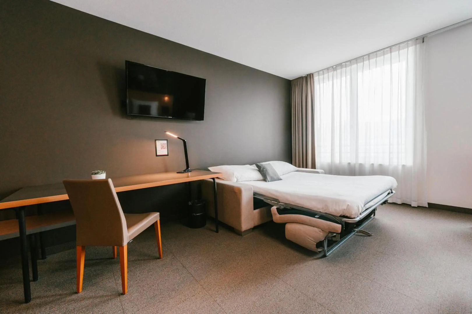 SwissTech Hotel