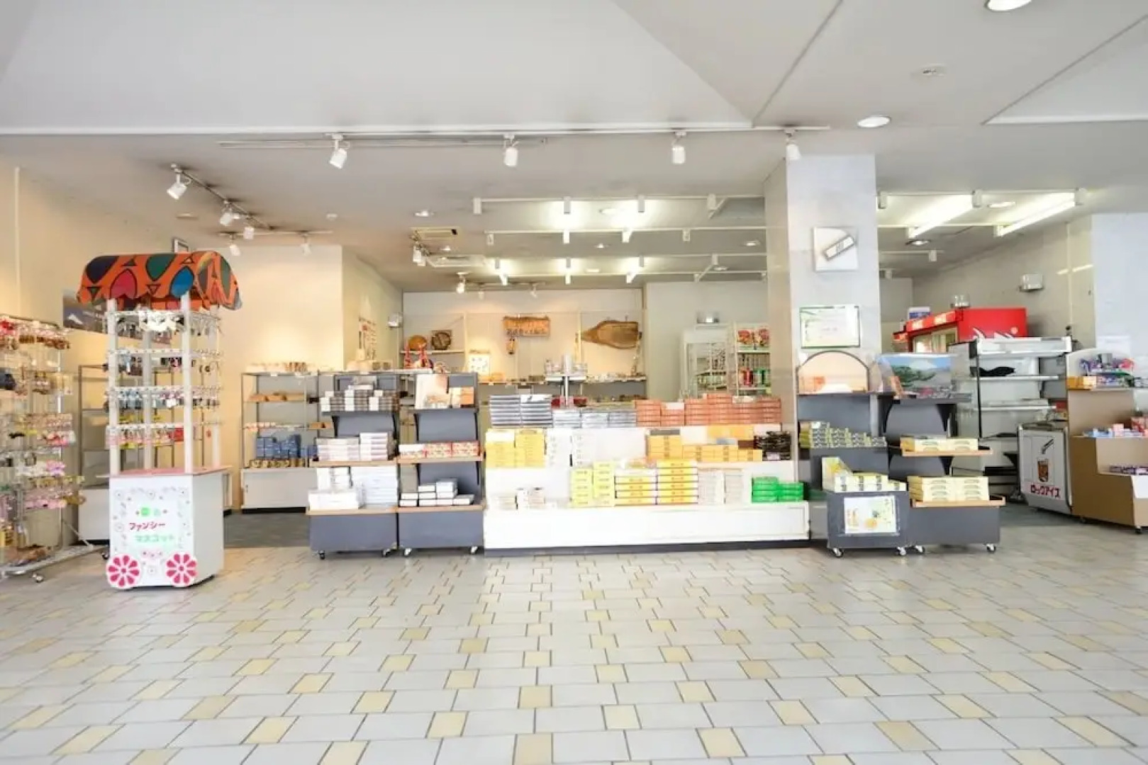 Guest House FUJI-HAKONE LAND - Hostel