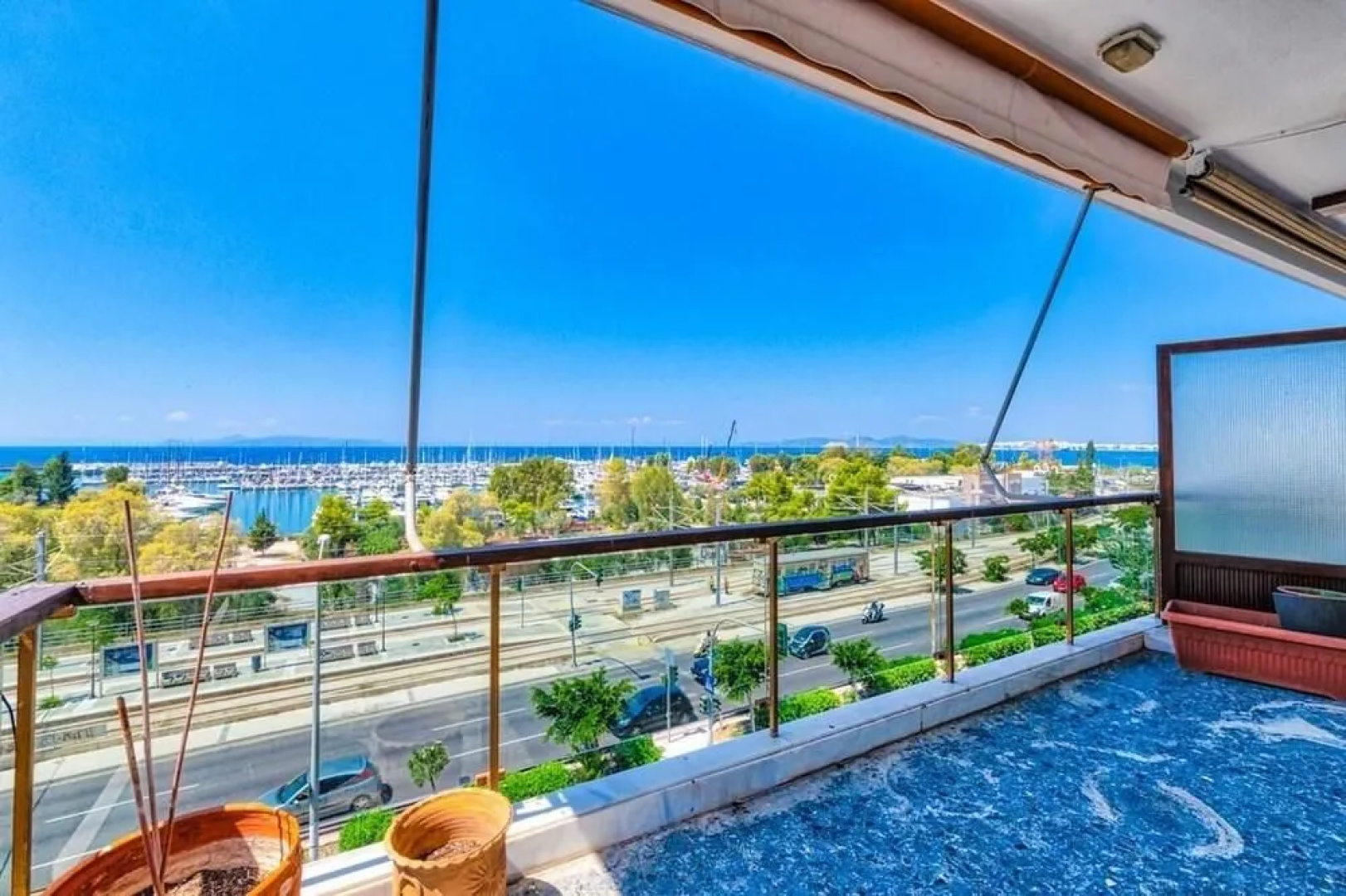 Classy 3 bedroom apartment in Alimos