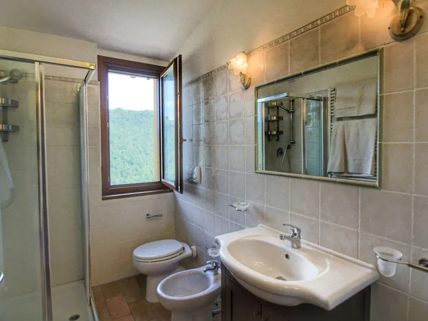 Pet-friendly Cottage With Pool
