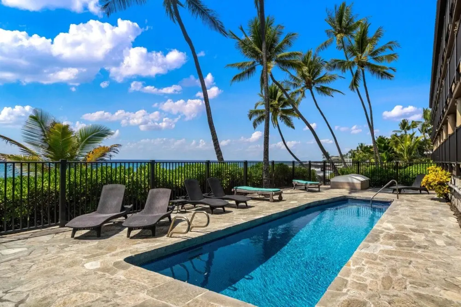 Big Island Kona Nalu by Coldwell Banker Island Vacations