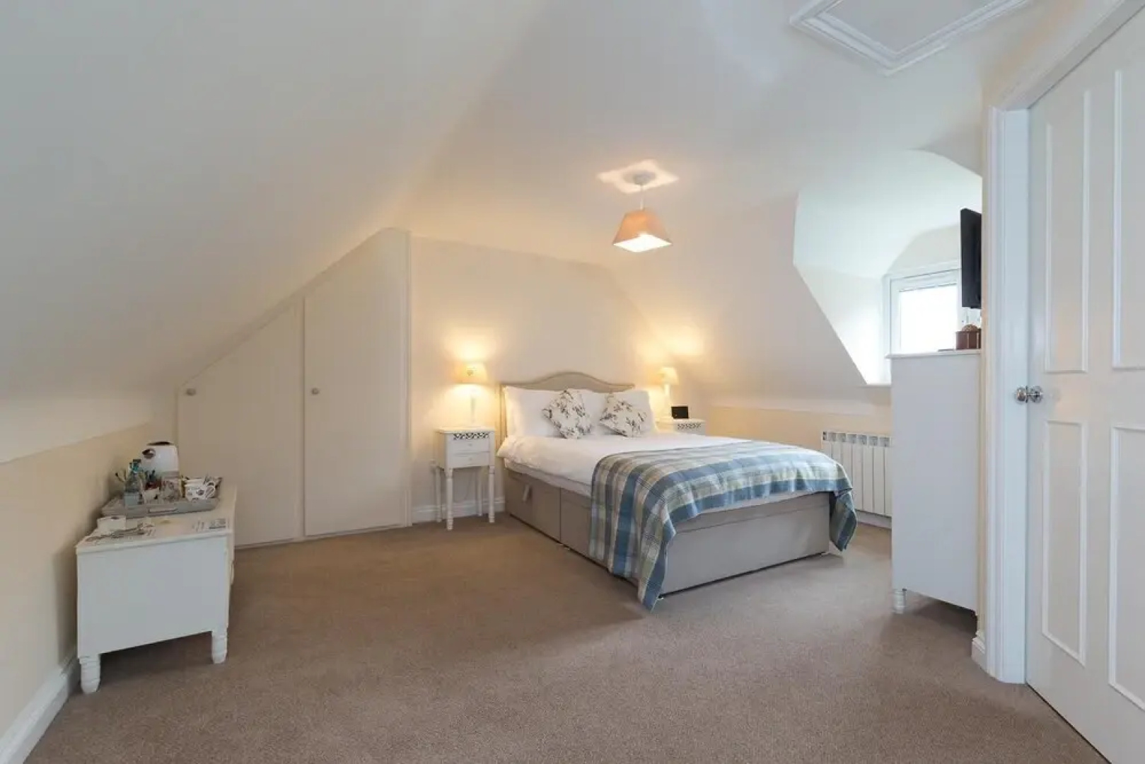 Whitethorn Bed and Breakfast