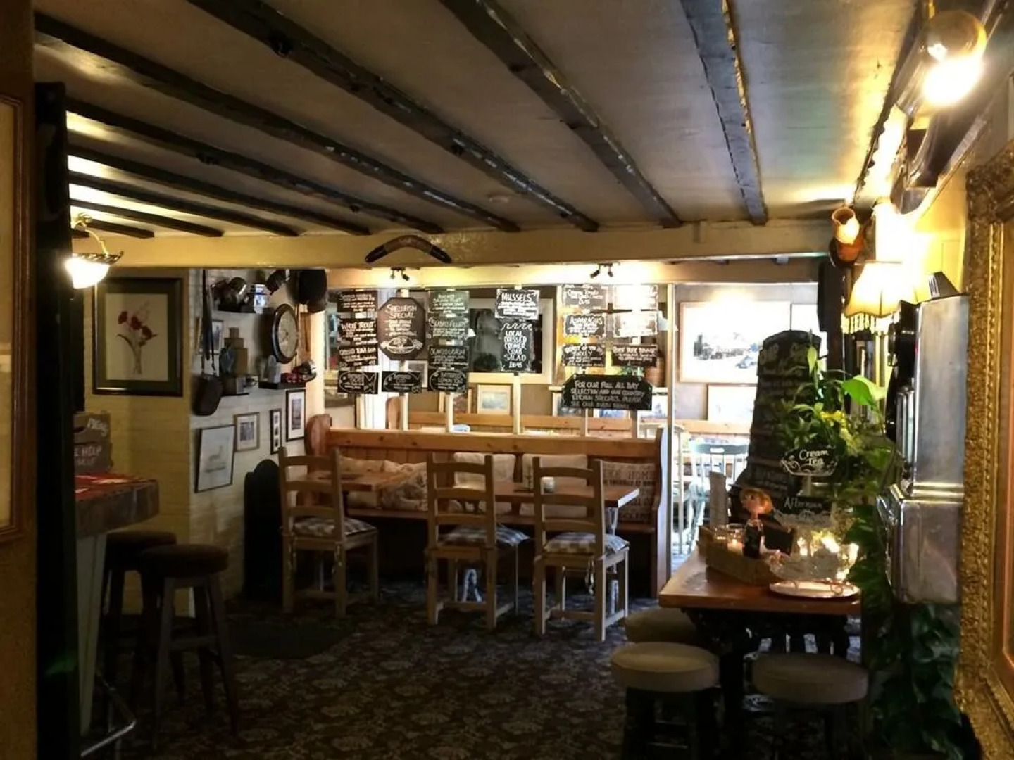 The White Horse Crostwick