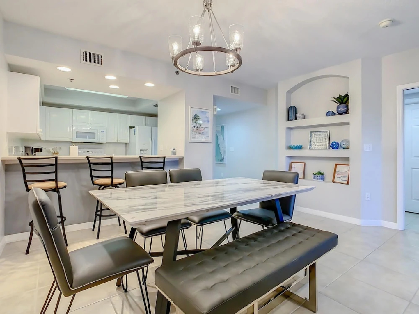 Enjoy the Gorgeous Sunset in This Beautiful 3 2 Condo Ow9-305