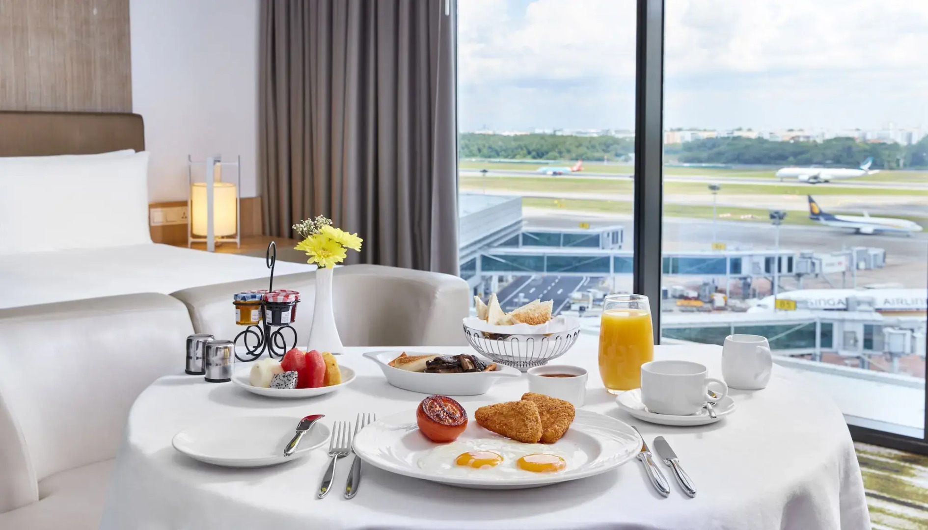 Crowne Plaza Changi Airport by IHG