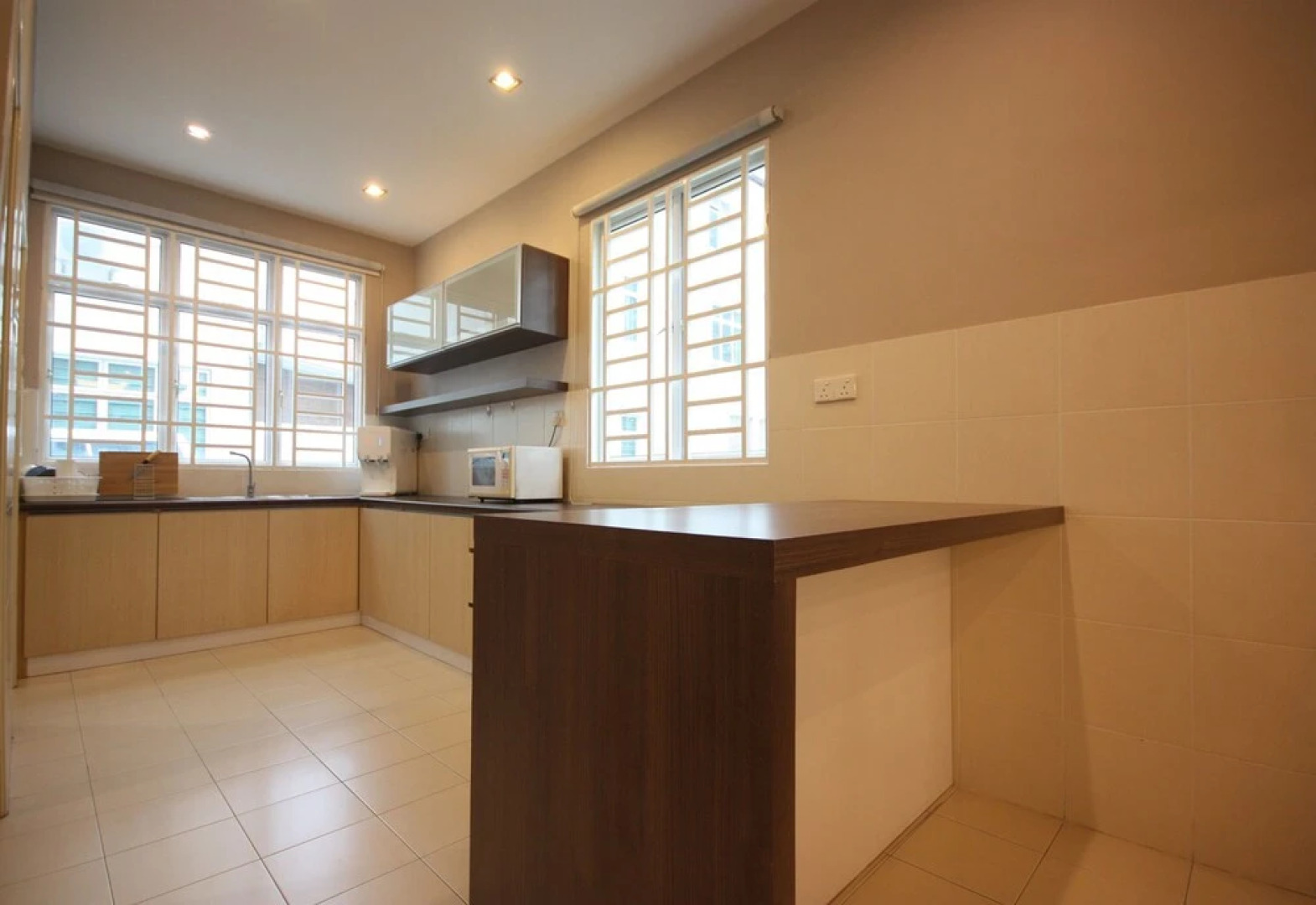 6BR Modern Series Courtyard Terrace