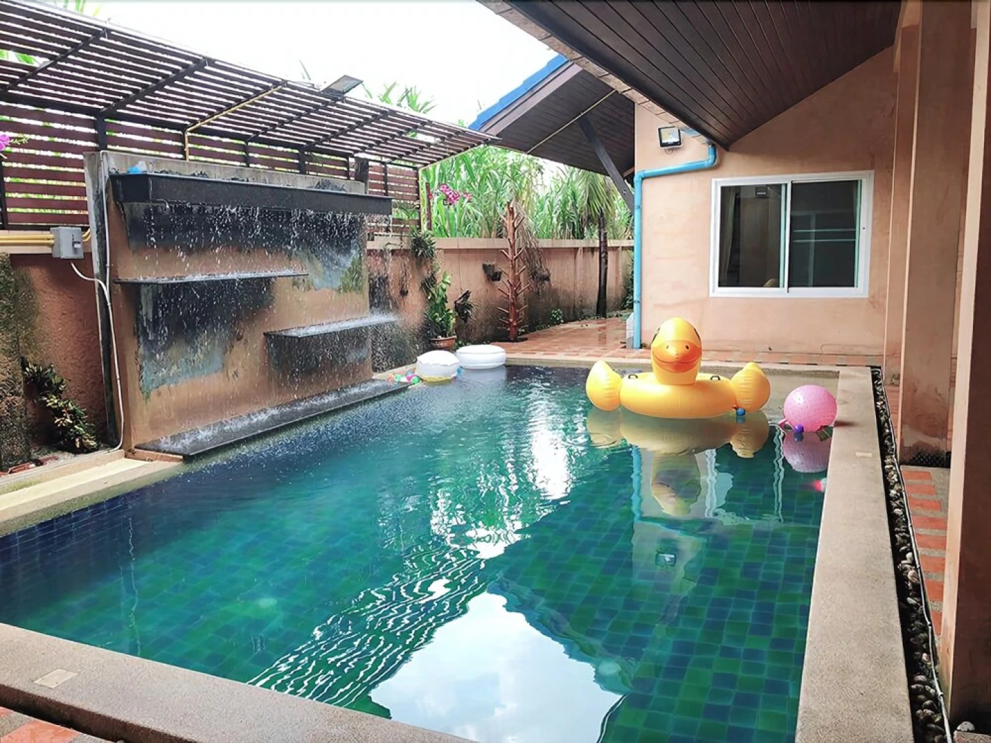 Baan Honey Suite