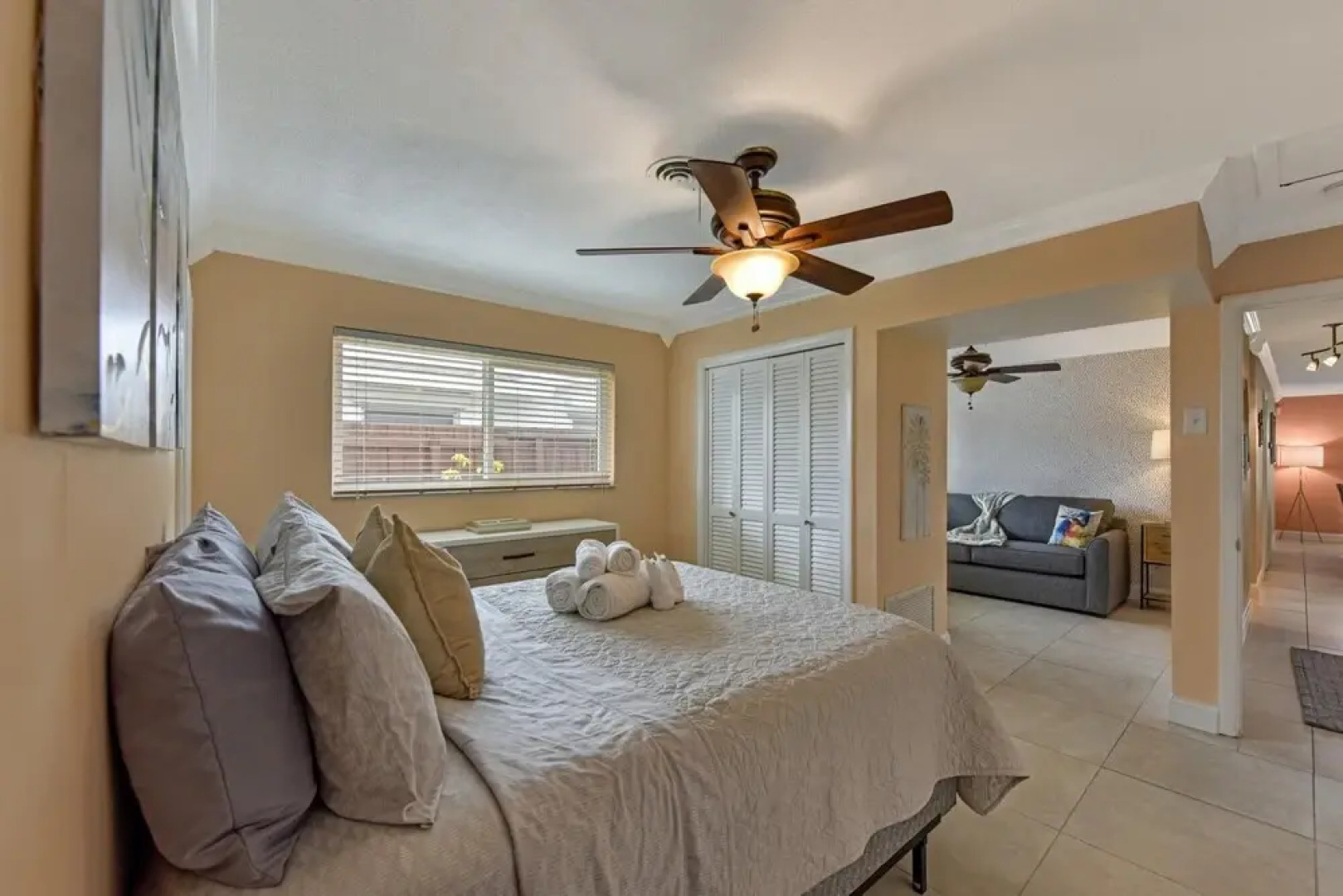 Private pool and canal home with Office space