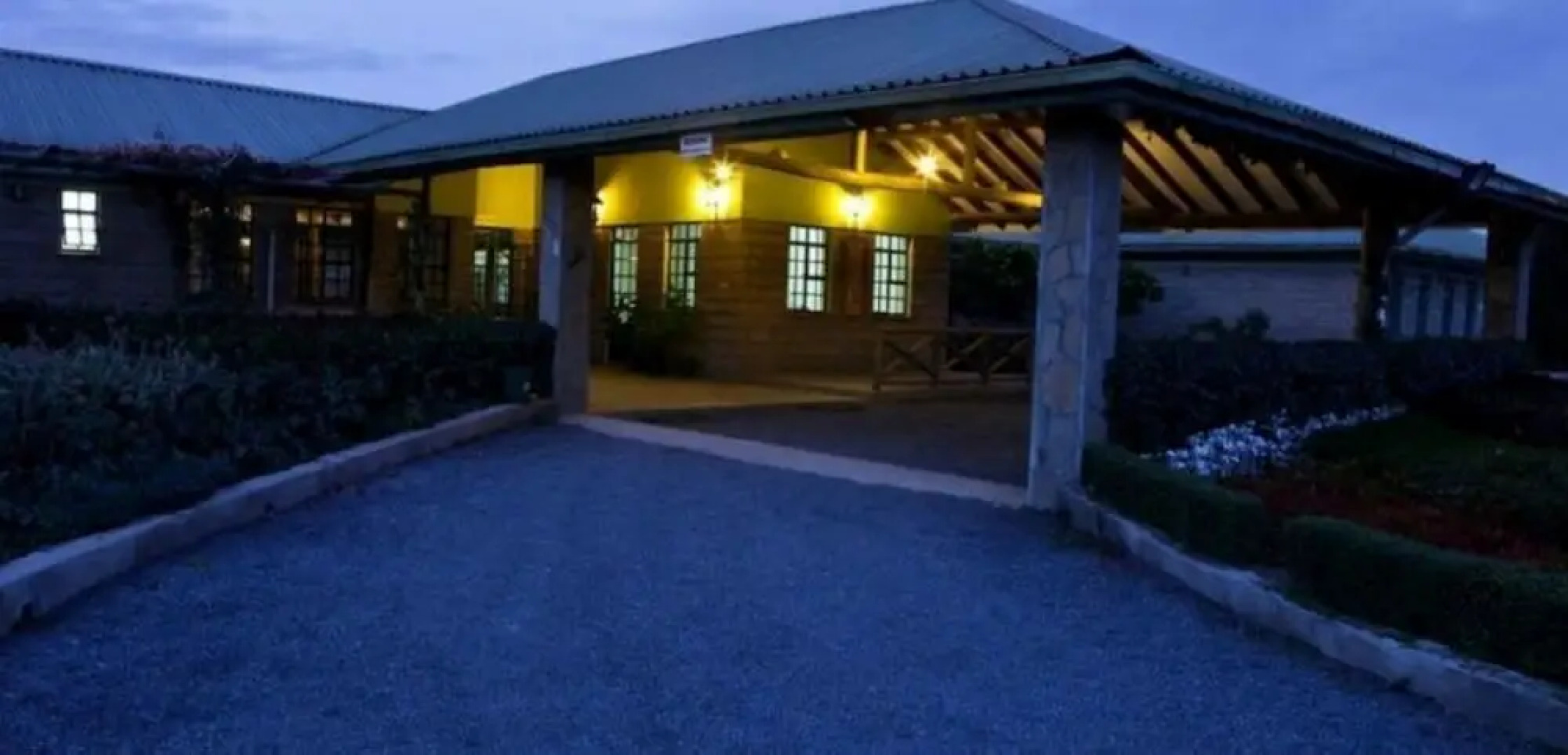 Maanzoni Lodge