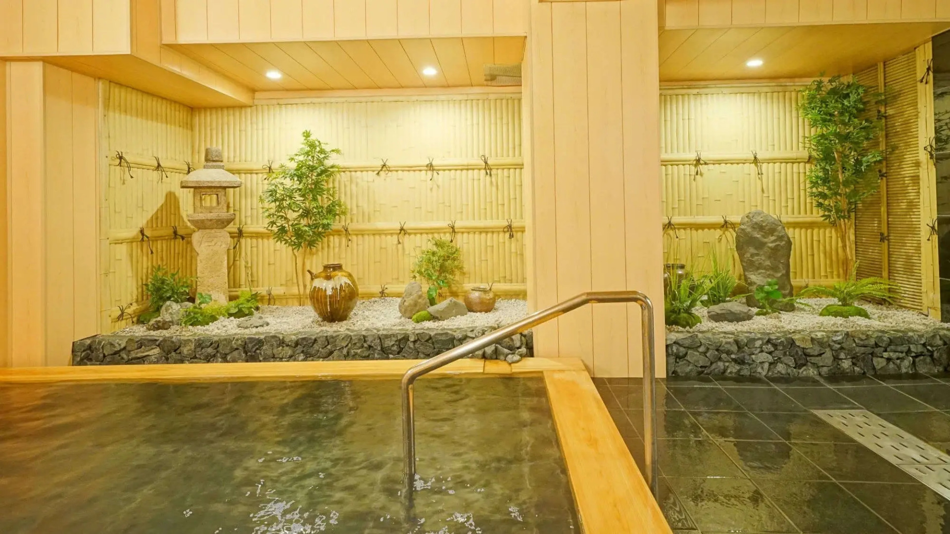 Seven Seas Hotel Ito
