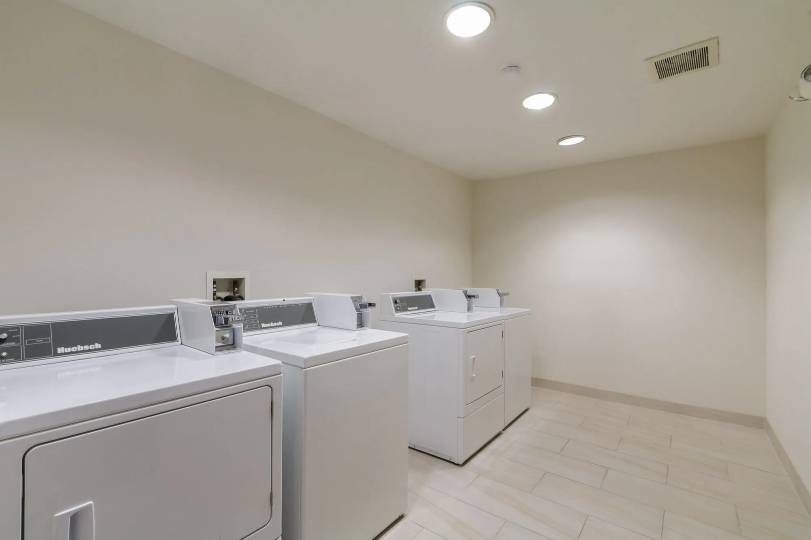 Holiday Inn Express Hotel & Suites South Bend by IHG