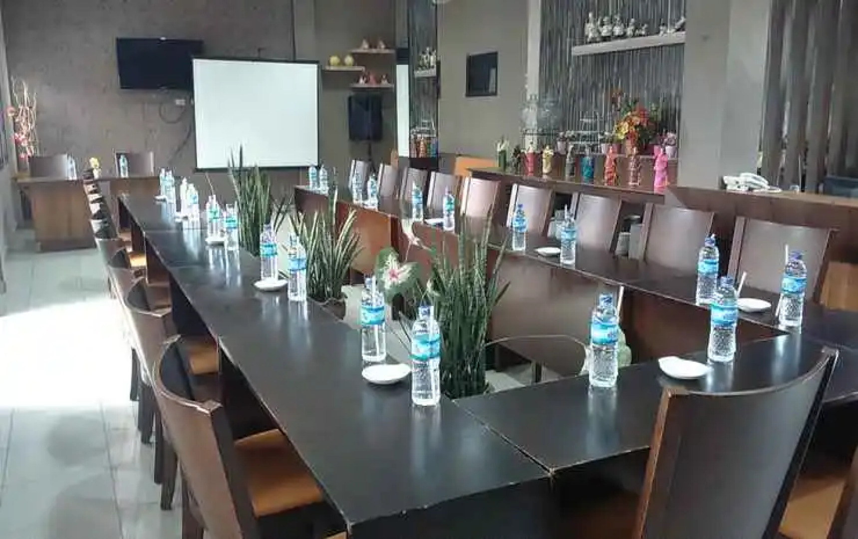 Puri 56 Hotel & Resto