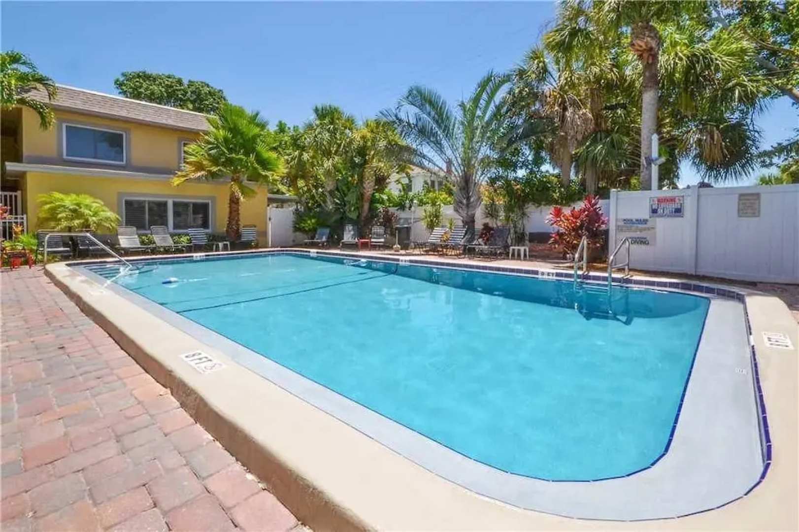 Waves 19 - Two Bedroom Condo