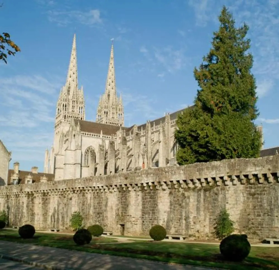 Apartment With one Bedroom in Quimper, With Enclosed Garden and Wifi - 17 km From the Beach