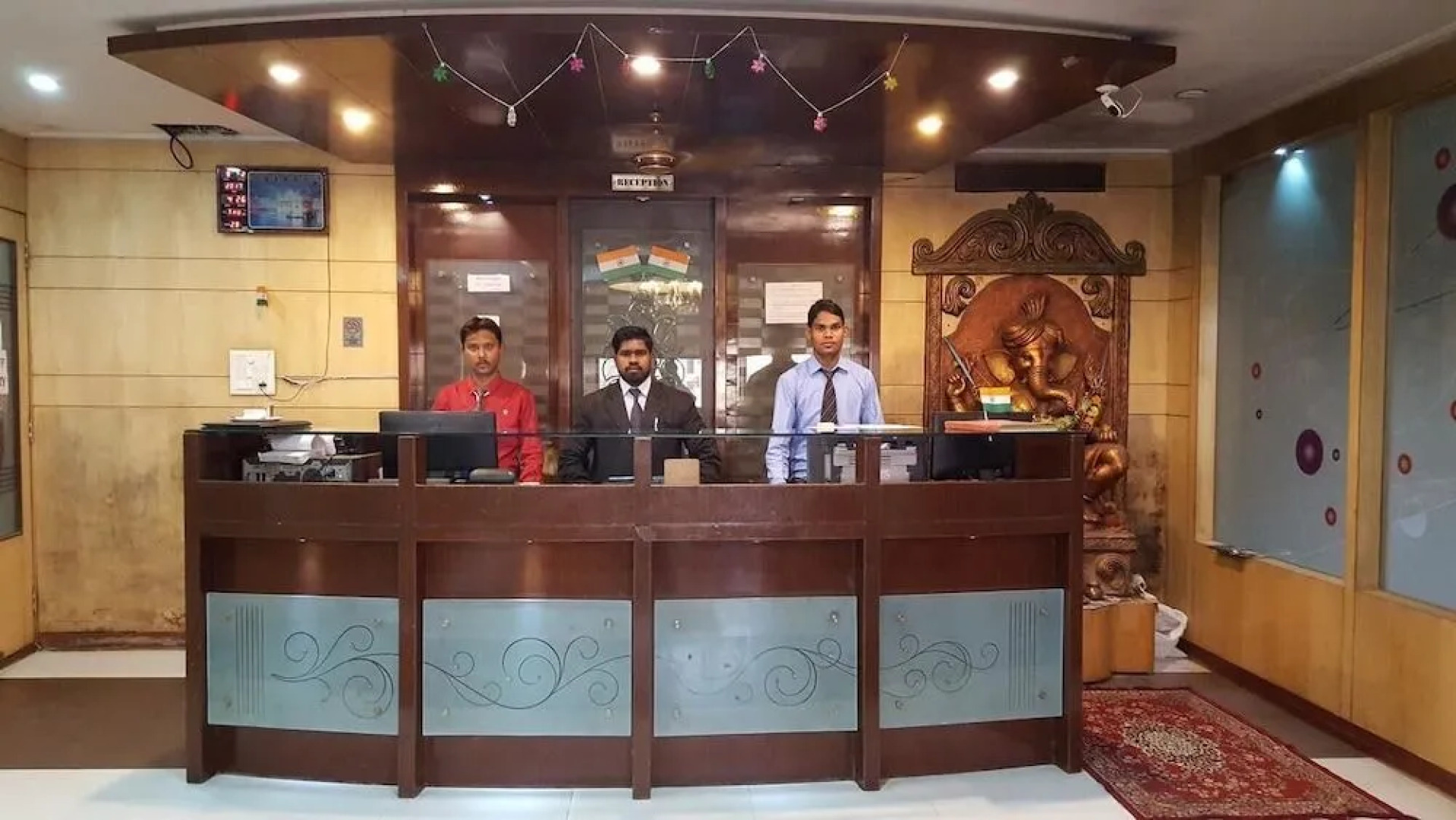 Hotel Vinayak Palace