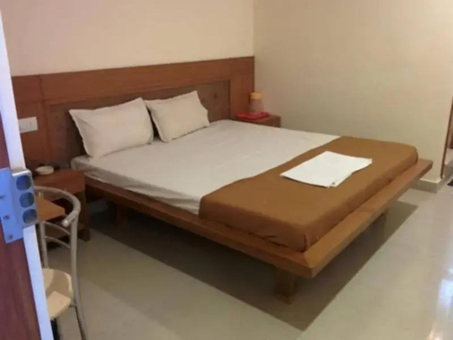 Hotel New White House