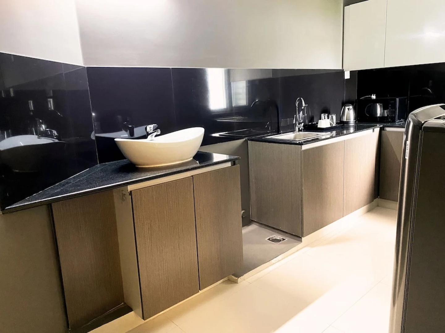 Transit Suites by GrandWest