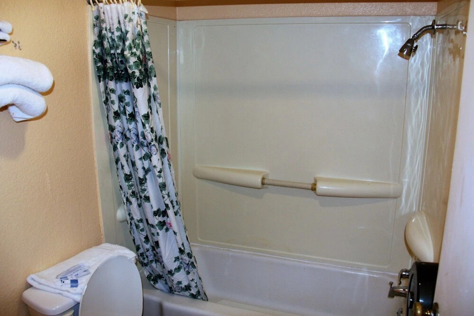 Wildflower Inn & RV Park