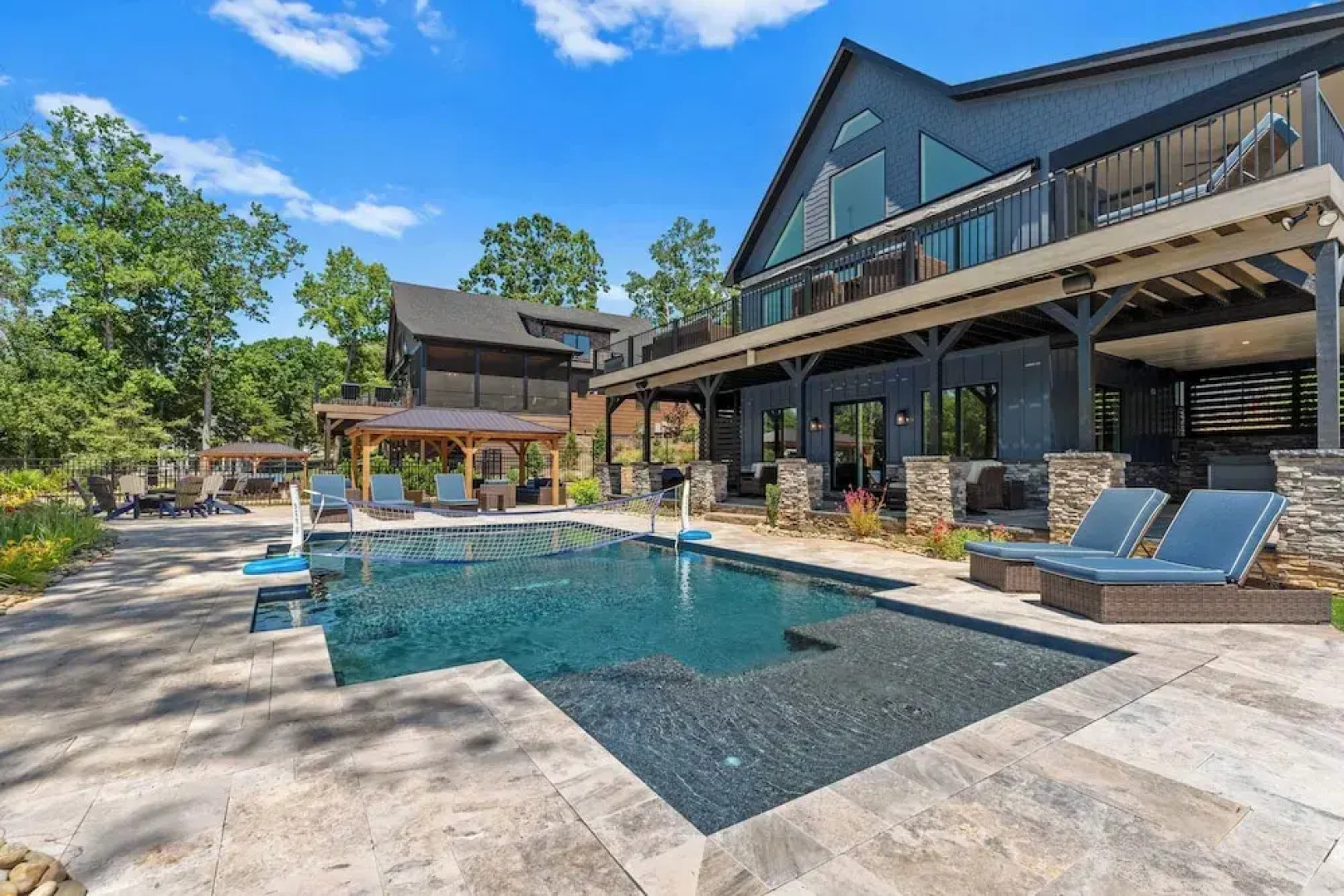 Black Bear & Blue Heron by Avantstay 2 Lakefront Homes, Sleeps 43 Pool, Dock, Theater